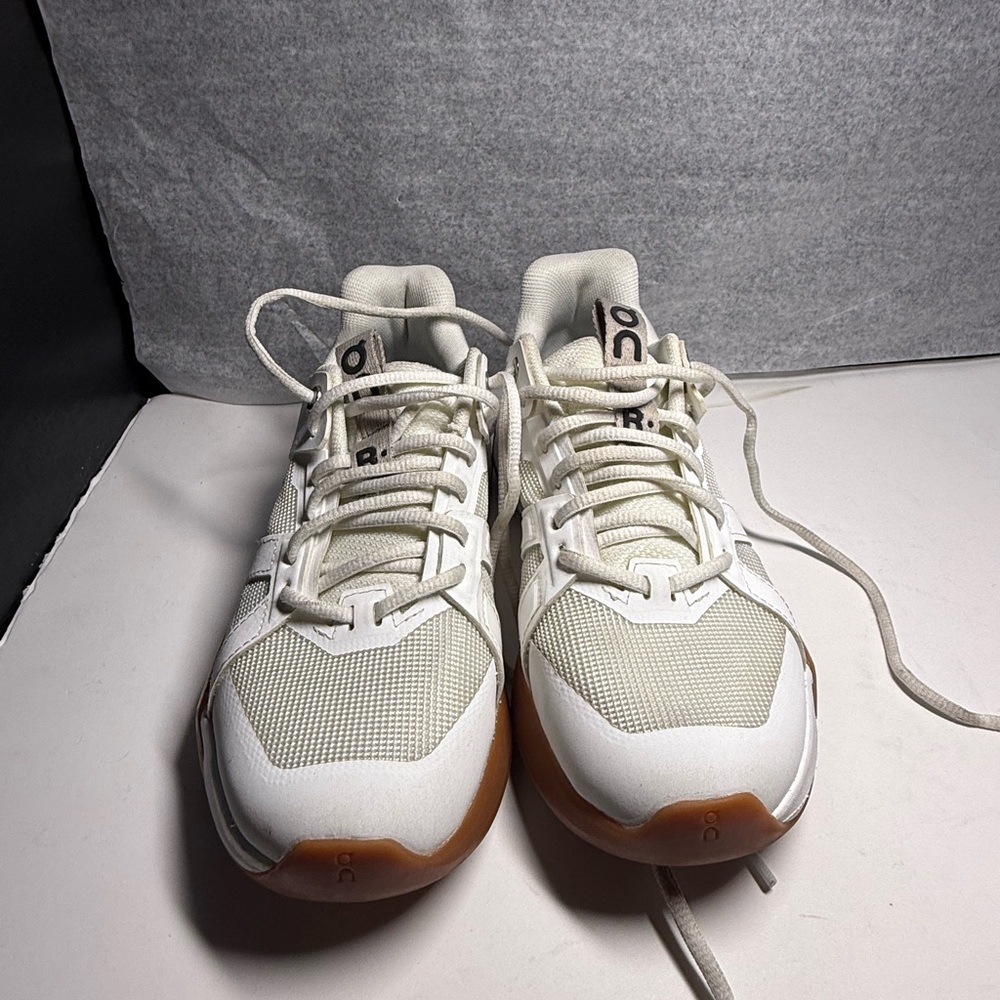 On Running the Roger shoe